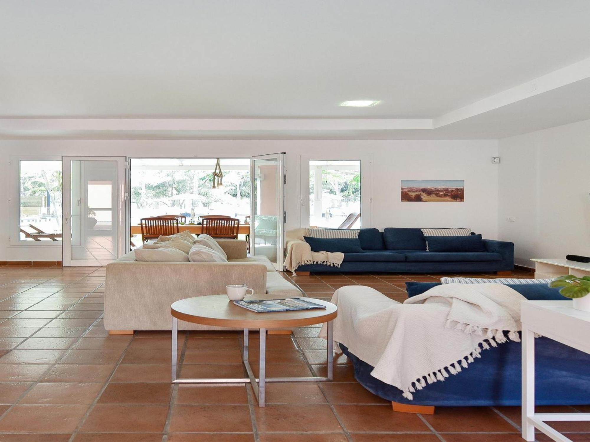 Villa Villa Maspalomas Lux Luxury Retreat In Gran Canaria Private Heated Pool Wonderdul Terrace Area With Dining Area And Bbq Minutes From Popular, Las Palmas / Gran Canaria